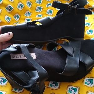 Steve Madden wedge sandals size 8